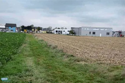 Immobilie mieten in Tulln – 2 080 m², € 1 – Bild 3 von 6