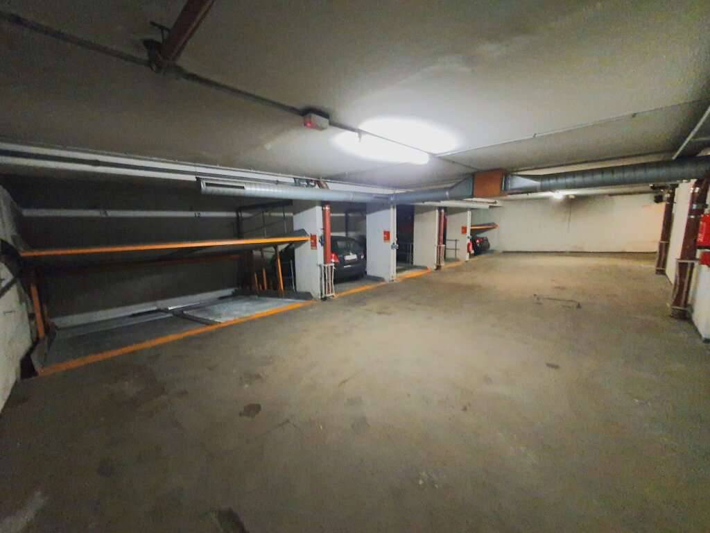 2 Stapler-Tiefgaragenstellplätze *direkt am Viktor-Adler-Markt*, Wien