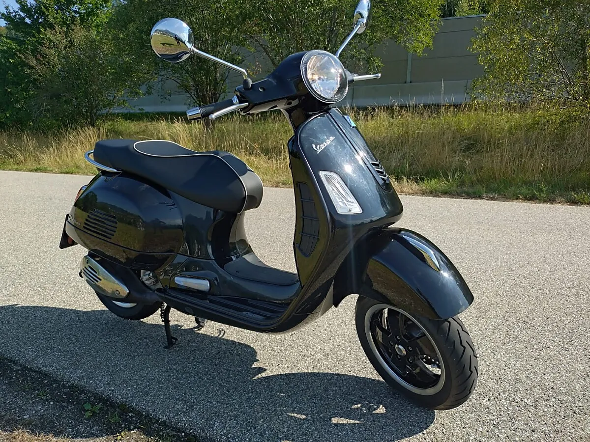 Vespa GTS