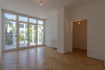 Neustift im Walde - große DG-Wohnung mit Lift und West-Loggia – Bild 2