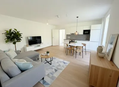 Neuwertige 1-Zi-Wohnung mit 2 Terrassen in 1210 Wien zur Miete! Anmietung MÖBLIERT oder UNMÖBLIERT möglich! – Bild 2