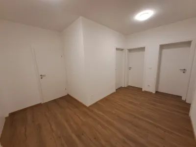 4-Zimmer-Wohnung mieten in Krems Land – 102 m², € 1.300 – Bild 8 von 12