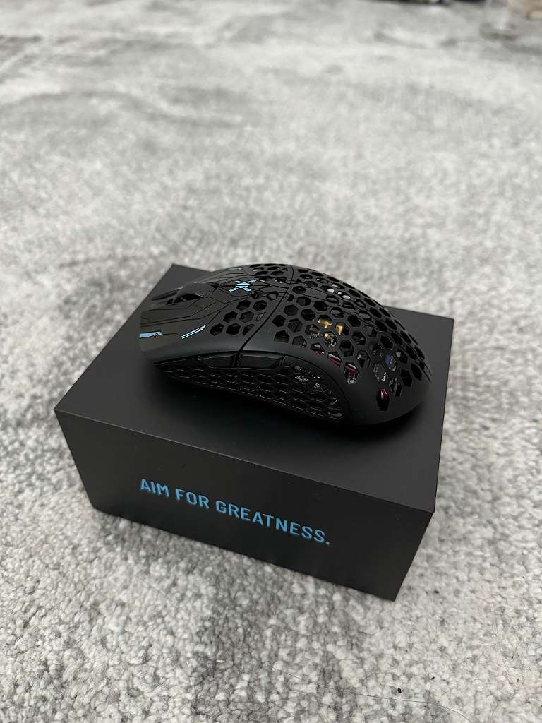 Finalmouse Ultralight X すごい Phantom Lion