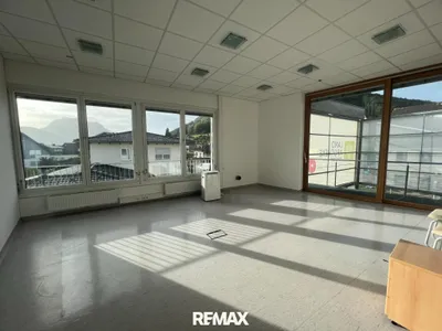 Gewerbeimmobilie mieten in Gmunden – 32 m², € 714 – Bild 2 von 6