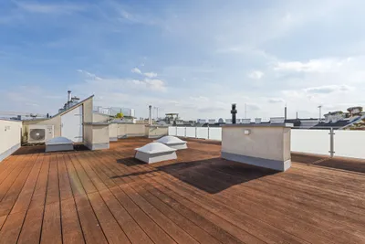 Außergewöhnlicher DG-Ausbau in Naschmarkt-Nähe // 155 m2 Dachterrasse + Garage!