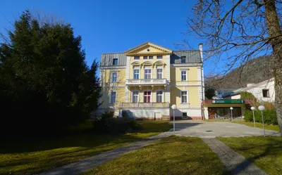 4-Zimmer-Wohnung mieten in Gmunden – 89 m², € 1.290 – Bild 2 von 8