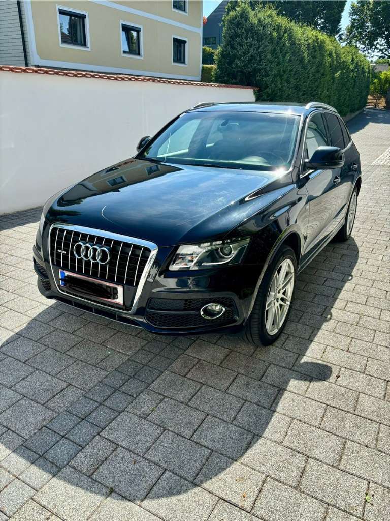 Audi Q5 3.0 TDI QUATTRO s-line SUV / Geländewagen