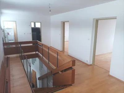 7-Zimmer-Gewerbeimmobilie kaufen in Gmunden – 220 m², € 580.000 – Bild 9 von 12