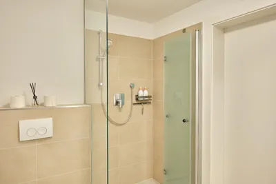 Moderne Kleinwohnung, 41m2, unmöbliert - Innenhof Ruhelage, um € 880,00, photo 1
