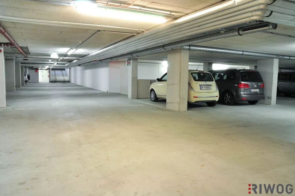 Tiefgaragenplatz nähe Hoßplatz zu mieten | aktuell 2 Plätze verfügbar - Ansicht 2