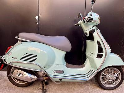 Vespa GTS 300