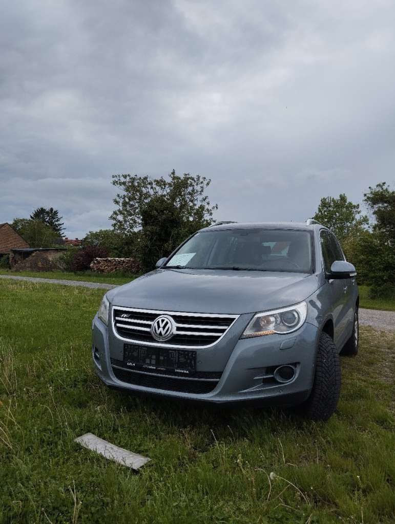 VW Touran SUV / Geländewagen