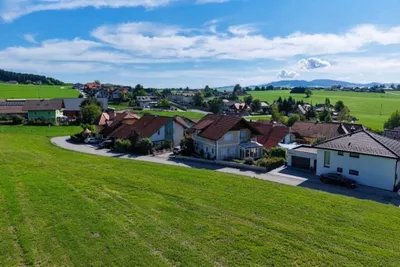 Grundstück kaufen in Salzburg-Umgebung – 700 m², € 350.000 – Bild 2 von 4