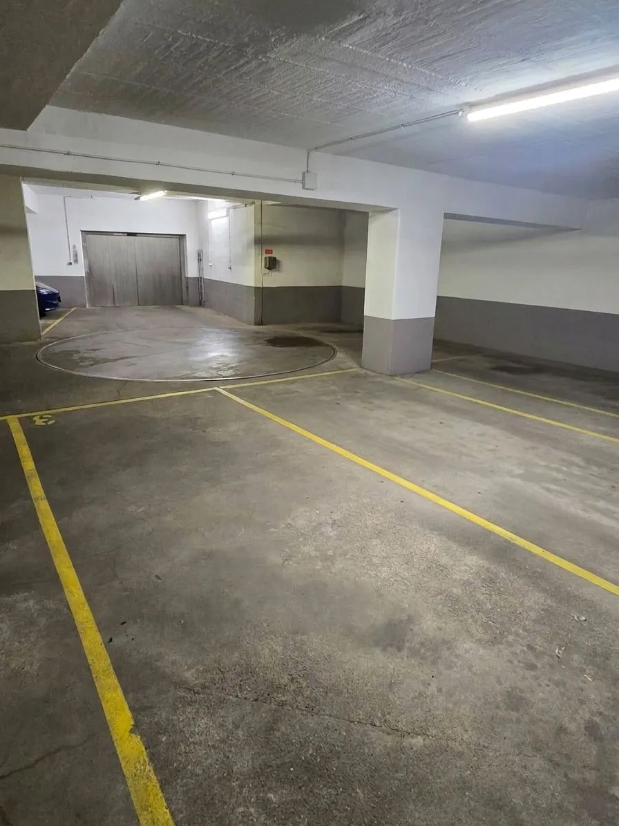 1010 TIEFGARAGENSTELLPLÄTZE AM SCHWEDENPLATZ | WALLBOX FÜR E-AUTOS | PROVISIONSFREI - Ansicht 2