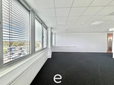 Gewerbeimmobilie mieten in Tulln – 358 m², € 6.011 – Bild 3 von 6