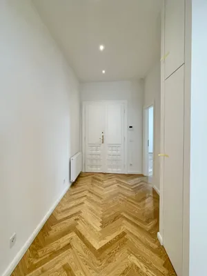 Stilvolle Luxus-Altbauwohnung im 7. Bezirk – Bild 3