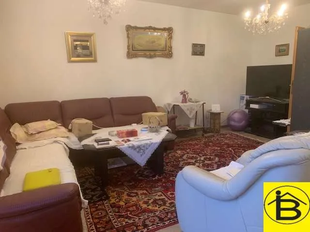 15465 Günstige 3-Zimmer-Zentrum Krems-Balkon-Garage - Ansicht 3