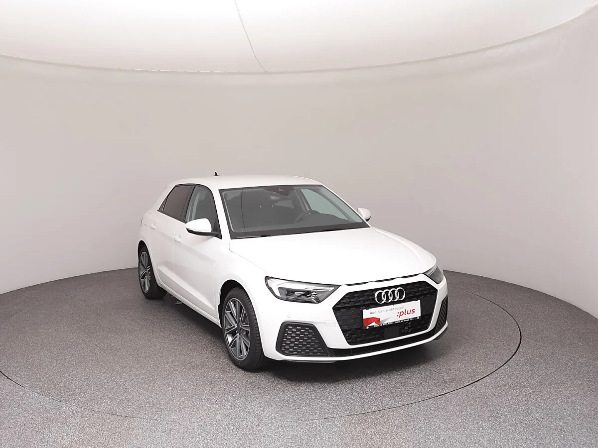 Audi A1 2026 photo 2