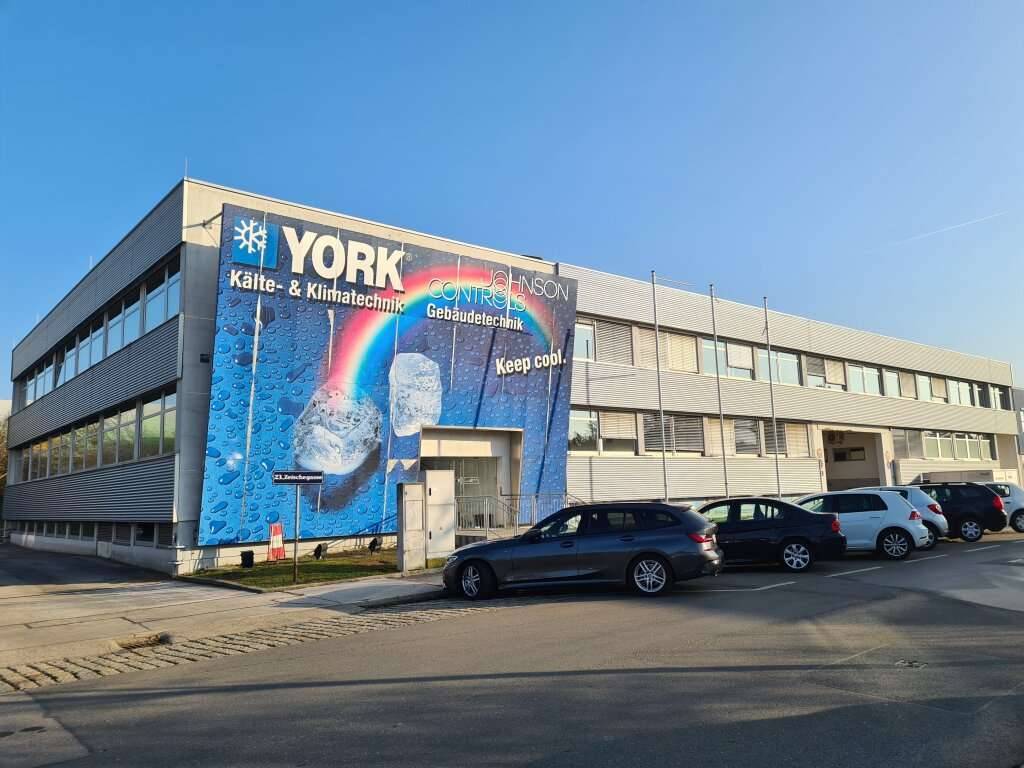 Investment: 5,8% Rendite für vollvermietetes Bürohaus mit Lager, Rampe und Einfahrt, Wien