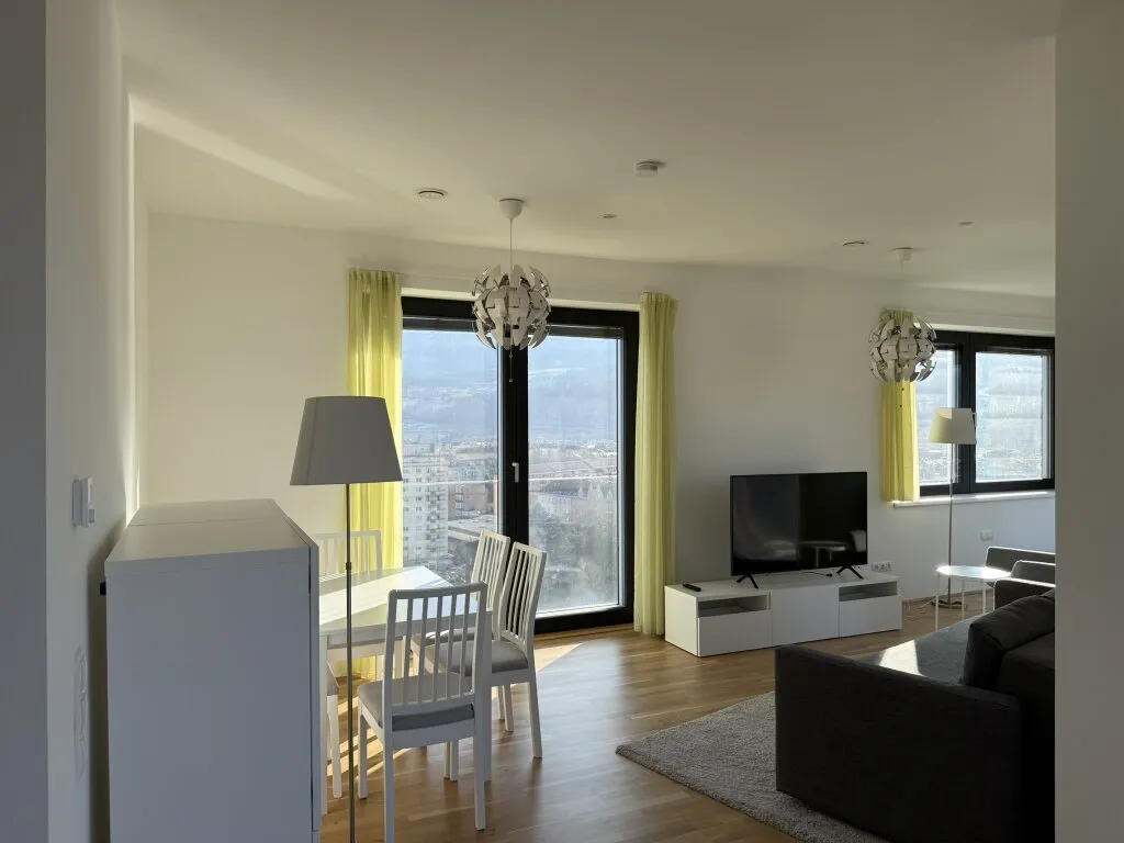 3-Zimmer Wohnung im 12. OG mit Panoramablick - WG-geeignet, zentrale Lage Innsbruck - Widok 3