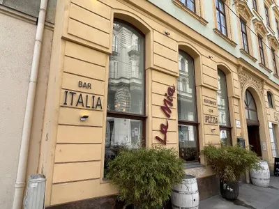 3-Zimmer-Gewerbeimmobilie mieten in Wien – 300 m², € 3.993