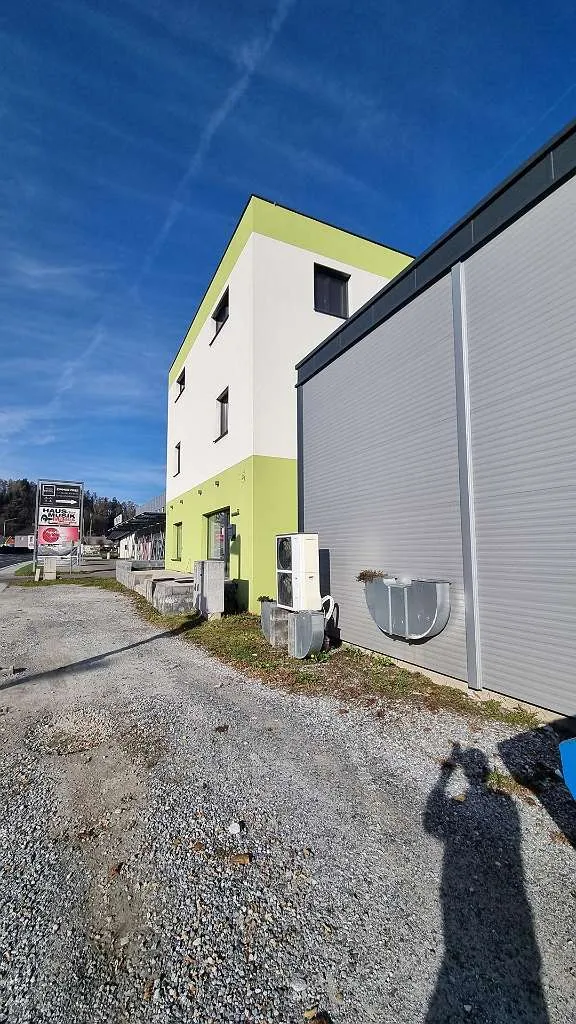 Geschäftsfläche/ Büro mit Lagerhalle - Ansicht 2