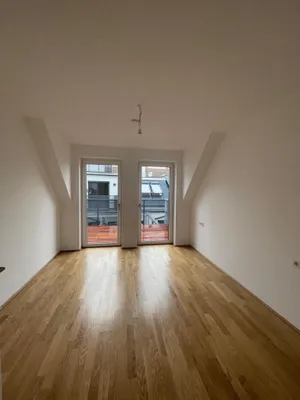 3-Zimmer-Wohnung mieten in Wien – 74,28 m², € 1.945