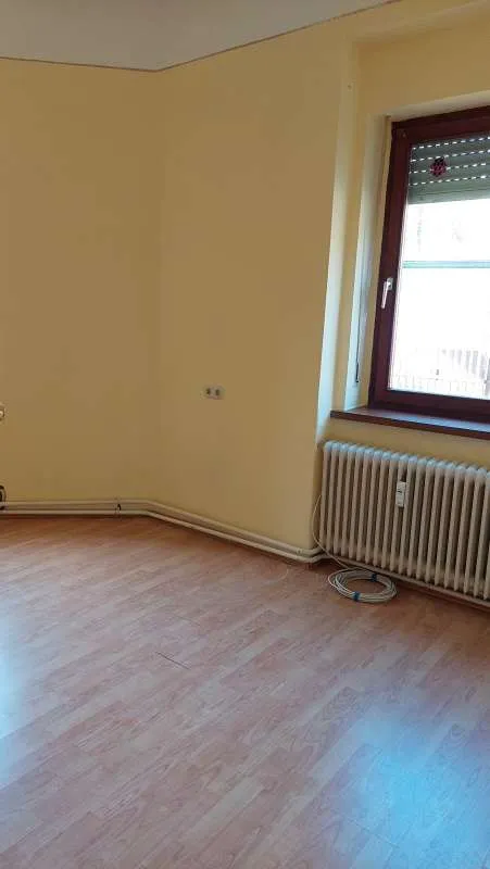 Schöne, große zwei Zimmer-Wohnung - Widok 2