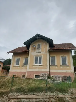 7-Zimmer-Haus kaufen in Horn – 150 m², € 60.000 – Bild 2 von 14