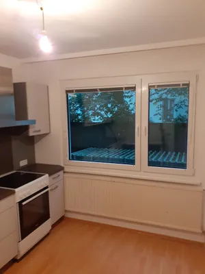 Sehr schöne 2-Zimmer Wohnung mit Wohnküche (zentral begehbar) – Bild 3