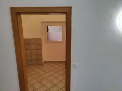 2-Zimmer-Wohnung mieten in Amstetten – 70 m², € 495 – Bild 9 von 15