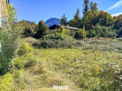 Grundstück kaufen in Gmunden – 800 m², € 390.000