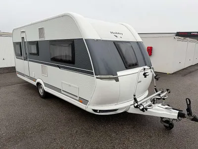Wohnwagen Hobby De Luxe mit Mover und Fahrr...