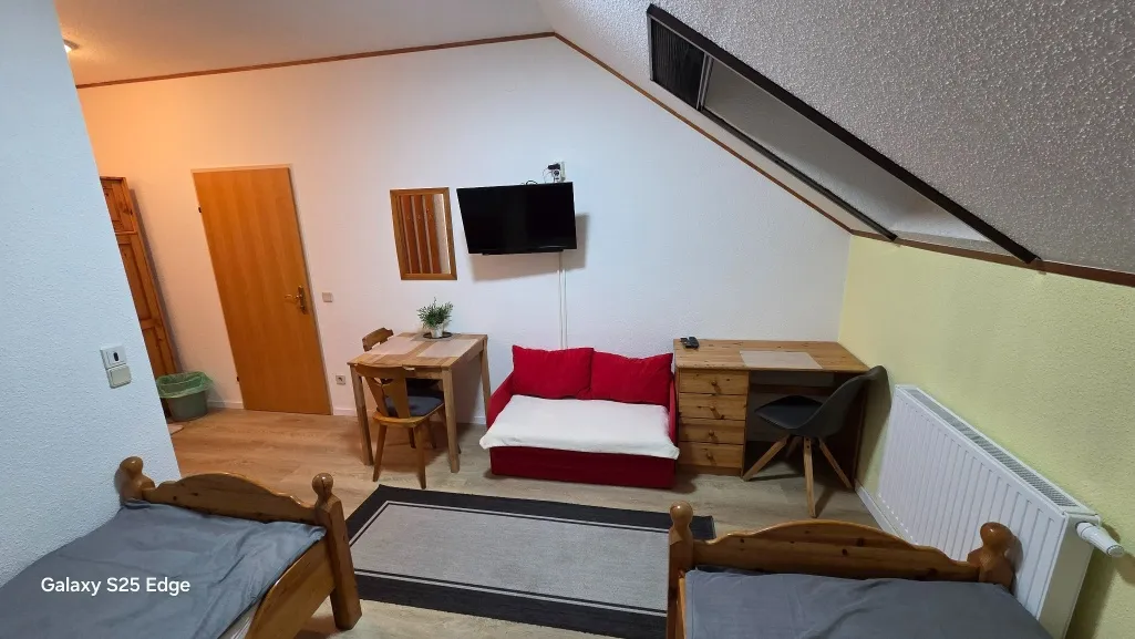 All inclusive - vollmöbliertes Zimmer - Gästehaus – pohled 2
