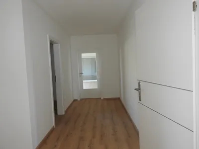 4-Zimmer-Wohnung mieten in Steyr-Land – 140 m², € 1.950 – Bild 5 von 8