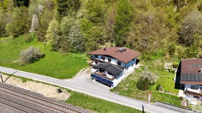 10-Zimmer-Immobilie kaufen in Kitzbühel – 221 m², € 1.690.000 – Bild 2 von 23