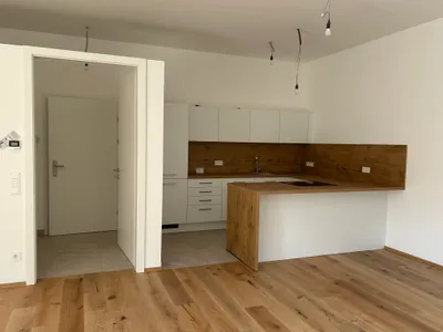 3-Zimmer-Wohnung mieten in Baden – 96 m², € 1.394 – Bild 2 von 8