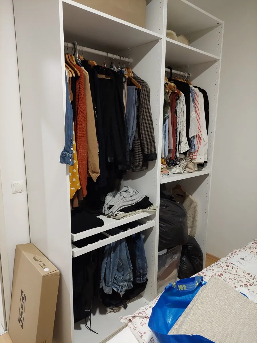IKEA PAX Kleiderschrank 150x236 mit Schiebetüren + Innenausstattung, € 330,- (2111 Harmannsdorf)