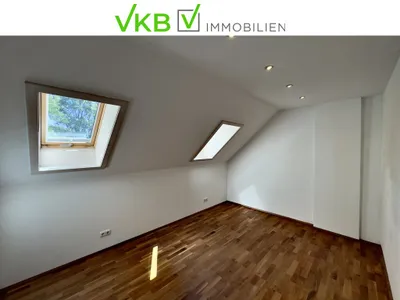 Haus kaufen in Vöcklabruck – 180 m², € 650.000 – Bild 2 von 27