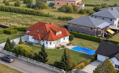 Haus kaufen in Wels-Land – 130 m², € 895.000 – Bild 2 von 32