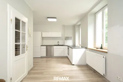 4-Zimmer-Wohnung kaufen in Steyr – 99,27 m², € 168.000 – Bild 1 von 12