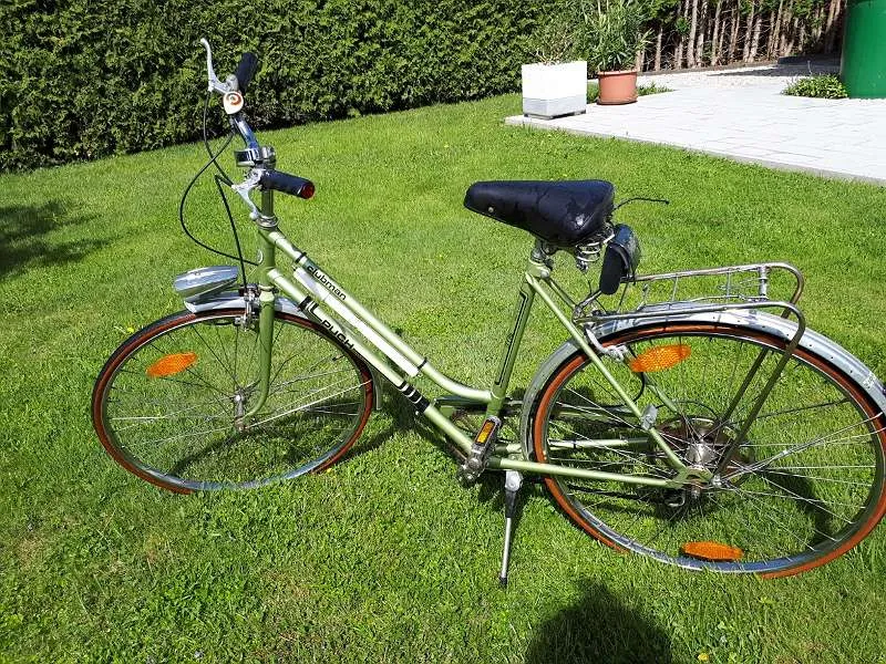 kinder fahrradanhänger kupplung Favengo Adapter, Fahrrad Anhängerkupplung mit Sicherungsstift Universal Fahrrad Linker Fahrradanhänger Ersatzteile für Kinderanhänger, Haustieranhänger Lastenanhänger Baby Farbe:Grau - 7 Haken Scooter sharing Tablet Lockers | Traka