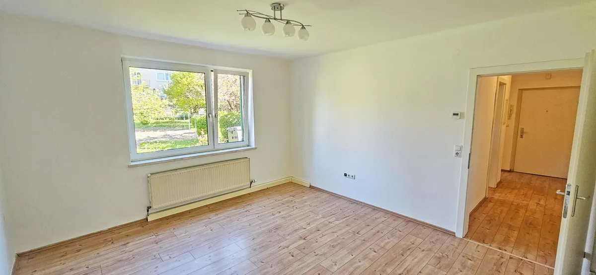 Freundliche 2-Zimmerwohnung inkl. Küche! Saniert! - Ansicht 2