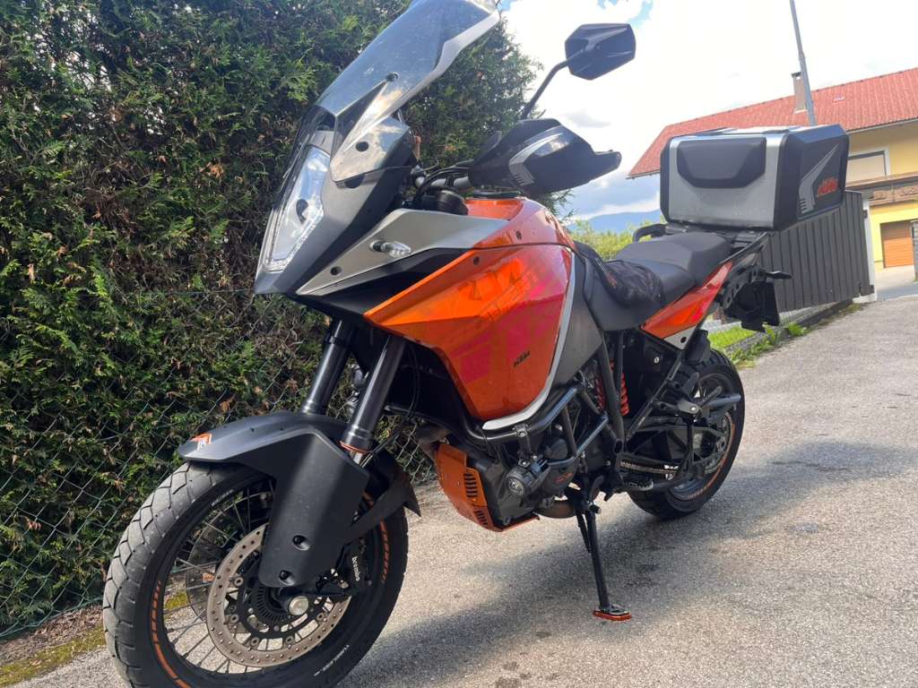 KTM 1190 Adventure mit Kofferset, Alarmanlage , Navi Tourer