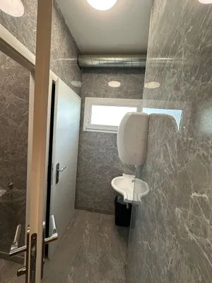 1-Zimmer-Gewerbeimmobilie mieten in Wiener Neustadt – 131 m², € 3.999 – Bild 24 von 24
