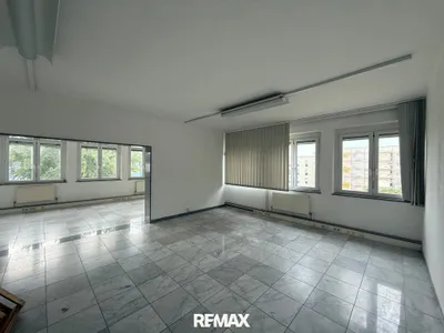 Gewerbeimmobilie kaufen in Linz Land – 776 m², € 780.000 – Bild 6 von 11