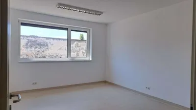4-Zimmer-Gewerbeimmobilie mieten in Mistelbach – 119 m², € 1.420 – Bild 4 von 15