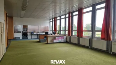 Gewerbeimmobilie mieten in Vöcklabruck – 995 m², € 6.468 – Bild 4 von 9