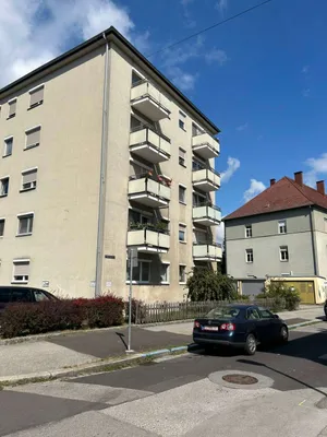4-Zimmer-Wohnung mieten in Linz – 78 m², € 1.242 – Bild 2 von 7