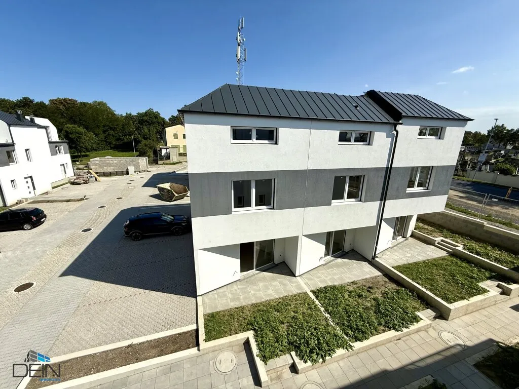 SCHLÜSSELFERTIG! TRAUMHAFTE 4 ZIMMER REIHENHÄUSER MIT EIGENGÄRTEN UND PKW-STELLPLÄTZEN IN FISCHAMEND! – pohled 2